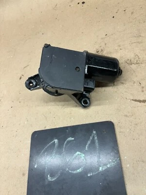 1988 1989 90 91 92 93 CHEVROLET GMC K1500 K2500 WINDSHIELD WIPER MOTOR USED GOOD - Image 1 of 4