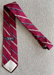 BROOKS BROTHERS 3.5" WIDE MADE IN ENGLAND 100% SILK TIE BURGUNDY NAVY STRIPE - Picture 1 of 4