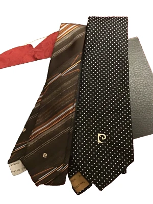 Lote de 2 Corbatas PIERRE CARDIN Vintage Años 70 Rayas Marrón, Lunares Negros Retro Foto 1 de 4