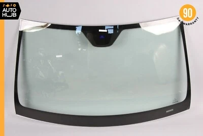 Parabrisas delantero cristal 12-14 Mercedes W204 C250 C300 sedán OEM Foto 1 de 4