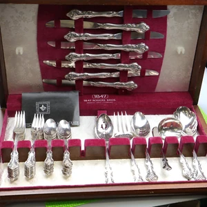 International Orleans Deep Silver Silver Plate Set Service 46 Pcs No Soup Spoons - Picture 1 of 19