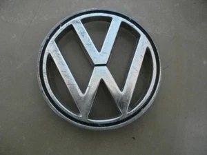 VW Käfer Dickholmer 1300 1500 1302: VW-Zeichen Kofferhaube Fronthaube, org. - Bild 1 von 4