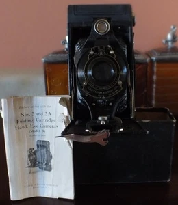 NICE EASTMAN KODAK ANTIQUE HAWK EYE 2A MODEL B FOLDING CAMERA - Picture 1 of 5