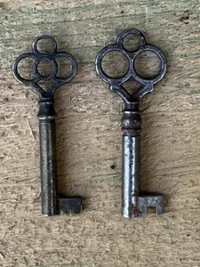 Antique Skeleton Keys (2) for Vintage Locks and Decorative Purposes Collectible - Picture 1 of 6