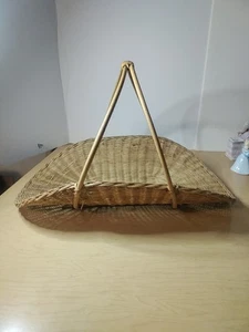 Vintage Gathering Basket Herb Flower Garden Handle Wicker Rattan French Country - Picture 1 of 18