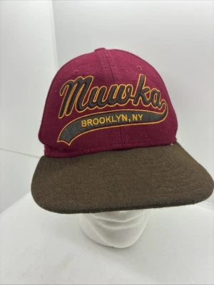Sombrero New Era X Mishka MNWKA Brooklyn NY Script 59Fifty Talla 7 1/4 Lana Foto 1 de 4