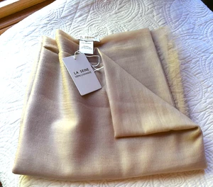 LA SEINE 100% CASHMERE SCARF CHAMPAGNE COLOR 34" X 90" NWT - Picture 1 of 4