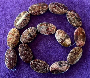 RED BRECCIATED JASPER ~ FLAT OVAL BEADS ~ EXCELLENT FINISH, CLEANLY DRILLED 30MM - Picture 1 of 13