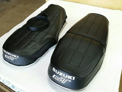 SUZUKI GT750J-SUZUKI GT750K 1972-1973 MODEL SEAT COVER WITH STRAP(S*-51) - Image 1 of 4