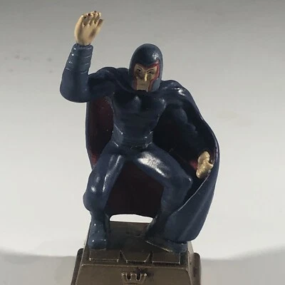 Magneto Marvel Heroes Chess Set Gold Base Rook Replacement Piece Pressman 2003 - Image 1 of 4
