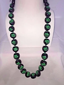Hawaii Wedding Kukui Nut Lei Necklace ~ Black W/ Green Honu Turtle ( QTY 2 ) - Picture 1 of 2
