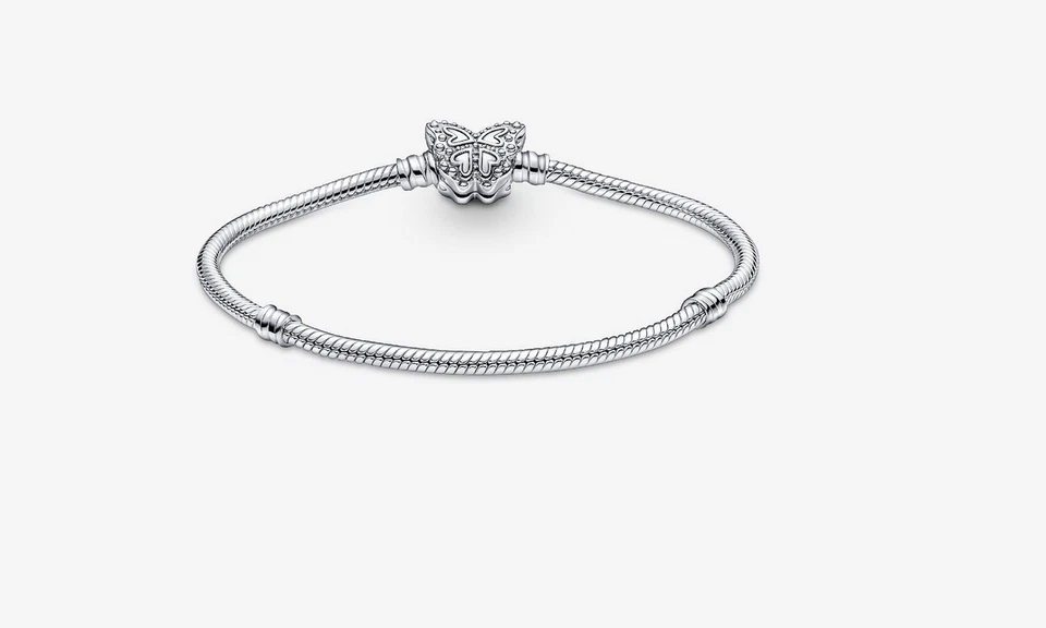 Pandora 590782c01-23 Bracciale Moments con Chiusura a Farfalla Argento taglia 23 - Immagine 1 di 1