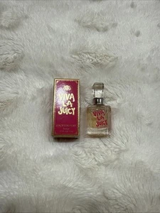 Juicy Couture Viva La Juicy Eau De Parfum .17 Fl oz. MINI Splash Dabber NIB - Picture 1 of 2