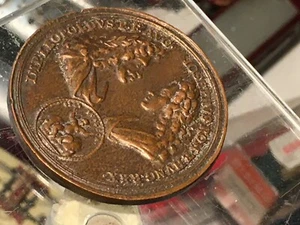 HULDIGUNGSMEDAILLE VON 1700 DER STADT NÜRNBERG ZUR GEBURT LEOPOLD JOSEPH - Picture 1 of 11