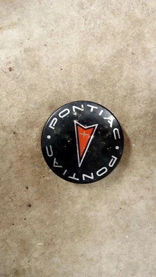 Tapa central Pontiac OEM 97-09 Aztek/Bonneville/Grand Am/Grand Prix Foto 1 de 2