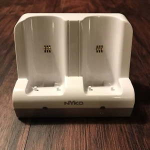 NYKO Charge Station Wii Remote Rechargeable Battery Dock TESTED Dock Only - Picture 1 of 4