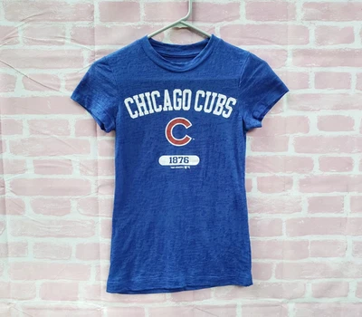🔥 Camisa Azul del Equipo Atletismo de los Chicago Cubs Niña Talla 10/12 MLBGM Niñas Foto 1 de 4