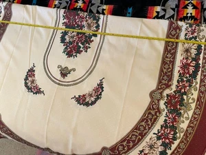 Vintage Weihnachtstischdecke - Weihnachtsstern Stechpalmenblätter Beeren - 56"x 80 länglich - Bild 1 von 8