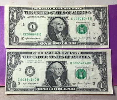 TWO 2021 DOLLAR BILLS WITH UNEVEN BORDERS L 22508048D & C 60894140B - Image 1 of 2