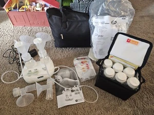 Ameda Purely Yours Breast Pump With Accessories NEW - Picture 1 of 5
