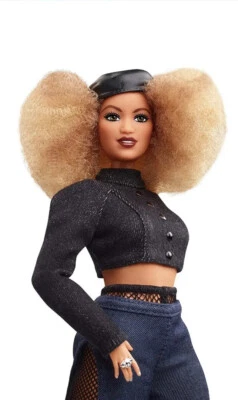 BARBIE SIGNATURE N133 STYLED BY MARNI SENOFONTE BLONDE CURVY ARTICULATED AA DOLL - Image 1 of 4
