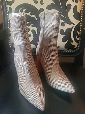 Jeffrey Campbell Siren Brown & Red Plaid Bootie Size 9 - Image 1 of 4