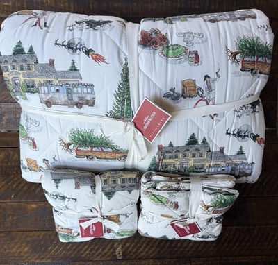 Pottery Barn National Lampoon's Christmas Vacation K/CK Comforter W 2 Std Shams - Image 1 of 4