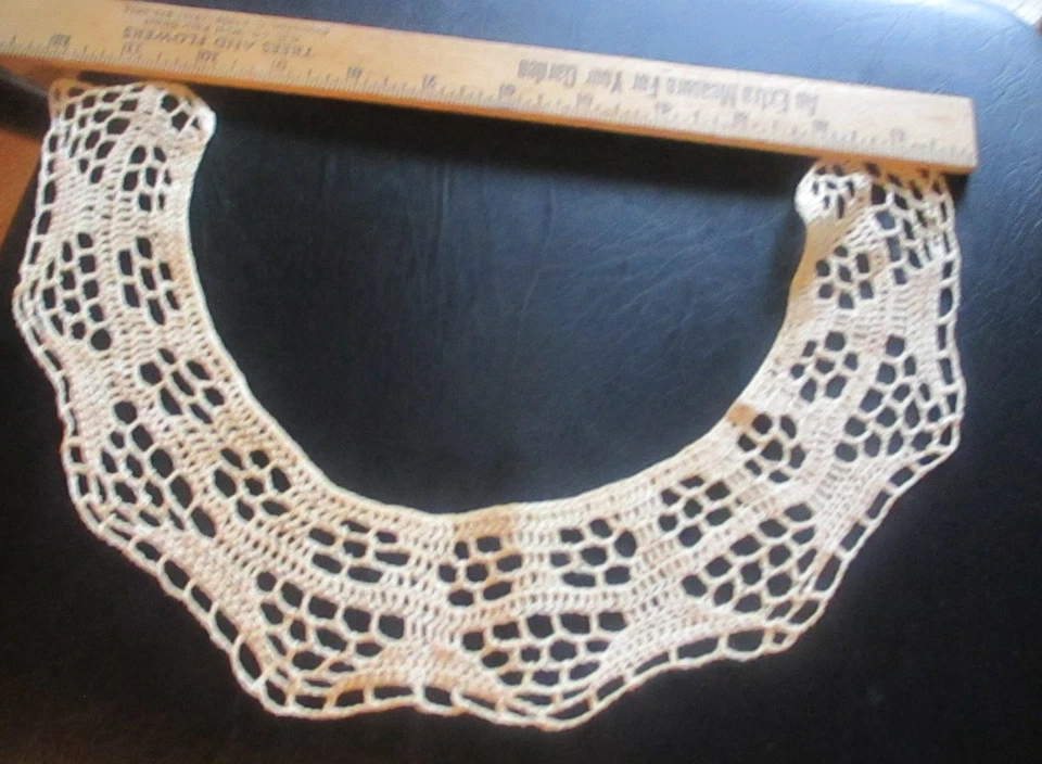 COLLAR BLANCO ROTO TEJIDO A MANO VINTAGE Foto 1 de 3