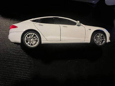 1:32 Tesla Supreme  MODEL Alloy Model Car Diecast Toy Collection White Pull Back - Image 1 of 4