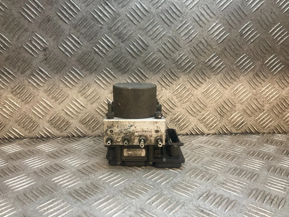 NISSAN ALMERA SX 16V MK2 2005 1.5 PETROL ABS PUMP 0265231415 - Image 1 of 3