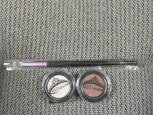 M Princess Pressed Eyeshadow in Chesnut & Biscuit  Sealed with IBY Beauty  Brush - Picture 1 of 5
