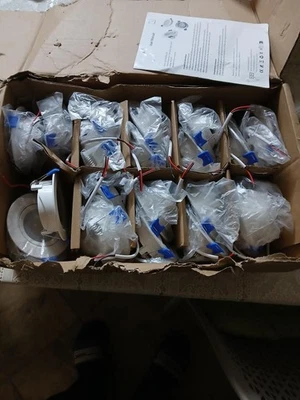 (x20) Faretti da incasso cartongesso 6cm diametro 3W regolabili - Immagine 1 di 4