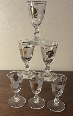 Antigo Libbey FOLHAGEM DOURADA 3,25” Conjunto de 6 Copos Cordiais 1953-1978 - Imagem 1 de 4