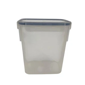 Contenedor de almacenamiento de alimentos de plástico Snapware con tapa 58 fl oz 7,3 tazas 6,75 x 5,5 x4 - Imagen 1 de 12