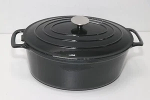 Stampo da corsa Vogue Cocotte Creuset, ovale, grande, 125 x 230 x 305 mm, 6 l con macchia!! - Foto 1 di 2