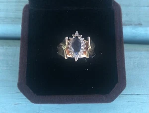 Beautiful Vintage 10K Solid Yellow Gold Sapphire Diamond Signed Ring Size 4.5 - Picture 1 of 10