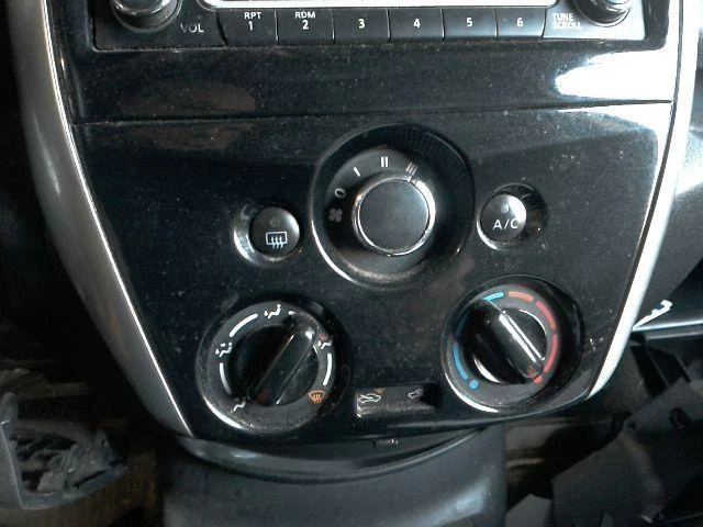 15 16 17 18 19 NISSAN VERSA Calentador A/C Control Foto 1 de 1