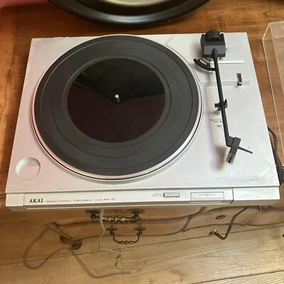 Alter Plattenspieler Akai Halbautomatisch AP-A1 Dachboden Saft - Bild 1 von 4