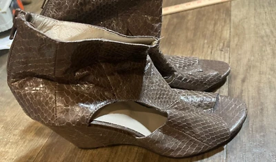 Anthgropologie ALL BLACK Women's Wedges Snake Skin Brown - Image 1 of 4