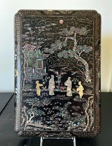 Antique Japanese Lacquer and Inlay Box from Ryukyu Island - Picture 1 of 12