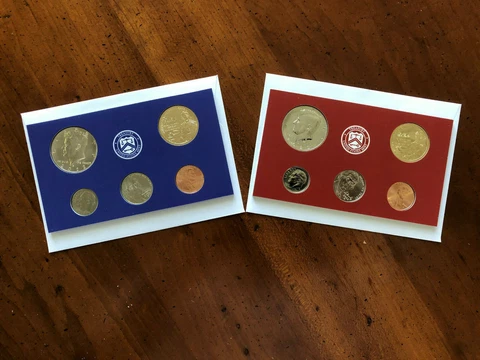2022 D P US Partial Mint Uncirculated Coin Set - Cent Through Dollar - 10 Pcs Cover
