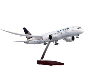 1:130 United Airlines Boeing B787 Replika Flugzeug Plane Modell Spielzeug Wohndeko - Bild 1 von 12