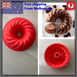 9" Bundt Cake Pan Silicone Mold Non Stick Silicon - Picture 1 of 3