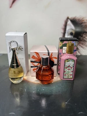 3 NUEVO EN CAJA Gucci GORGEOUS GARDENIA, Dior JADORE L'OR y Flowerbomb TIGER LILY mini Foto 1 de 4