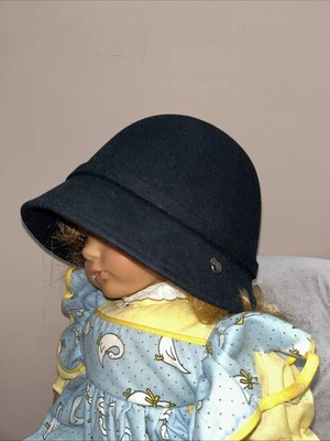 Armani Junior Niñas Elegante Sombrero 100% Lana Azul Marino, Nuevo Con Etiquetas Y Caja Foto 1 de 3