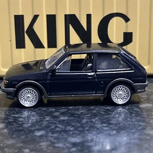 Matchbox Ford Fiesta Mk2 XR2 Custom mit echten Fahrern  - Bild 1 von 8