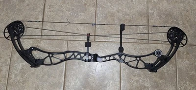 Bowtech Reckoning 35 RH 60# black - Image 1 of 4