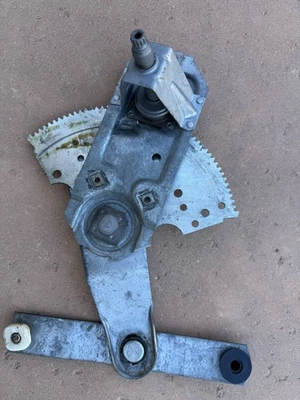 MOPAR 1970-74 Dodge Challenger cuarto derecho regulador ventana bonito Foto 1 de 3