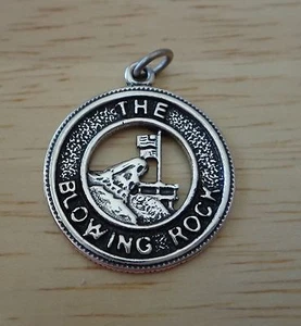 Dije de plata de ley de 21 mm Carolina del Norte dice The Blowing Rock - Imagen 1 de 2