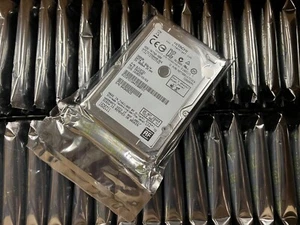 NEW! Hitachi HTE727550A9E364 Travelstar 7K750 500GB 7200RPM SATA 3.0Gb/s 2.5 HDD - Picture 1 of 2